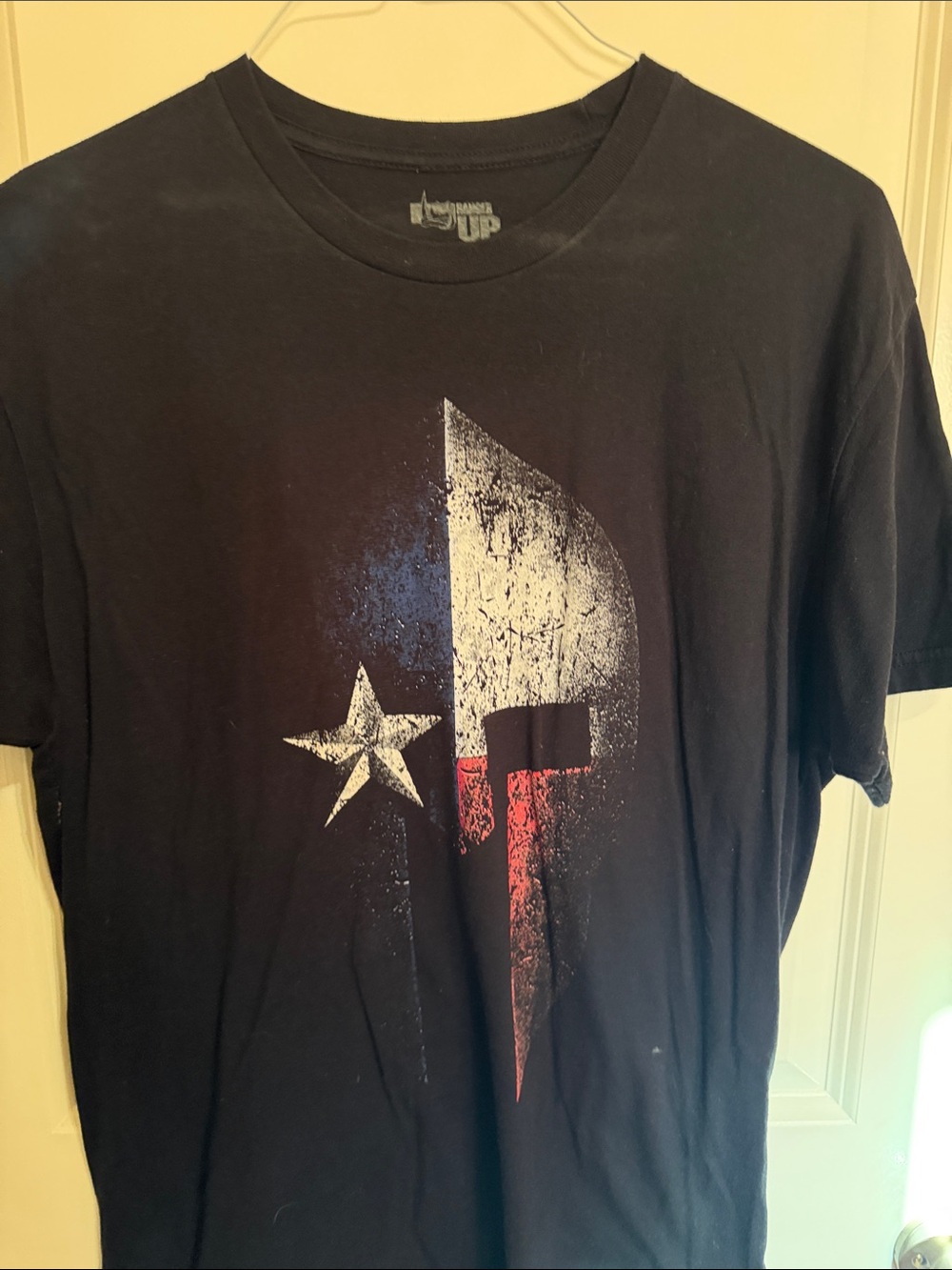Men's Black Graphic Short Sleeve Tee with Distressed Star & Shield Motif